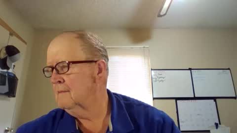 Snapshot of bullfrogg5050 chatting on 11.09.25 bullfrogg5050 online show from 11.09.25