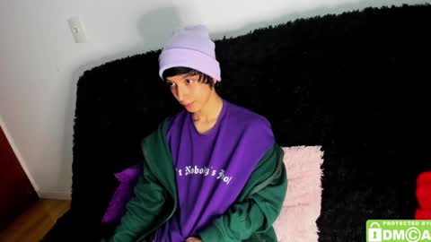 Snapshot of bumblubee chatting on 12.03.24 Tonny online show from 12.03.24