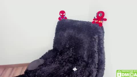 Snapshot of bumblubee chatting on 12.18.24 Tonny online show from 12.18.24