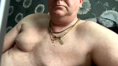 Snapshot of bumpcap22 chatting on 09.14.25 bumpcap22 online show from 09.14.25