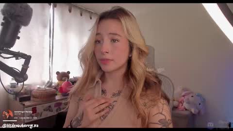 Snapshot of bun_nyx chatting on 02.20.26 online show from 02.20.26