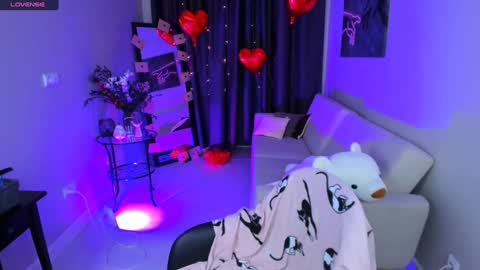 Sasha  online show from 02.04.25