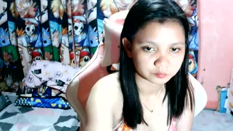 Snapshot of bunny_flower18 chatting on 03.19.26 bunny_flower18 online show from 03.19.26