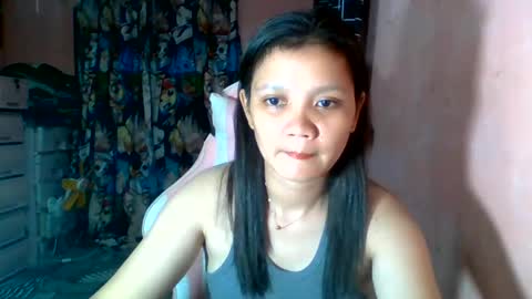 Snapshot of bunny_flower18 chatting on 05.25.26 bunny_flower18 online show from 05.25.26