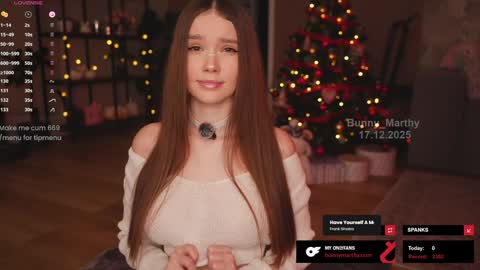 Snapshot of bunny_marthy chatting on 12.17.25 Maddie Next stream online show from 12.17.25