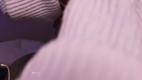 Snapshot of bunny_tsukino chatting on 11.20.25 B U N N Y online show from 11.20.25