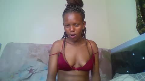 bunnydiva_ online show from 11.17.25