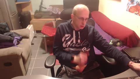 Snapshot of bunnydollstellas_toyboy chatting on 02.16.26 bunnydollstellas_toyboy online show from 02.16.26