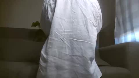 Snapshot of bunnyela chatting on 09.25.25 bunnyela online show from 09.25.25