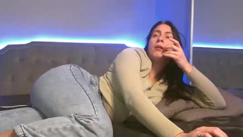 bunnyela online show from 02.01.26