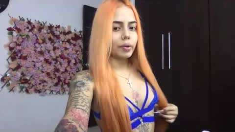 bunnylove_07 online show from 11.21.25