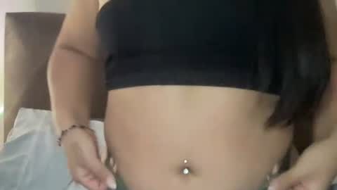 Snapshot of bunnymami chatting on 11.25.25 bunnymami333 online show from 11.25.25