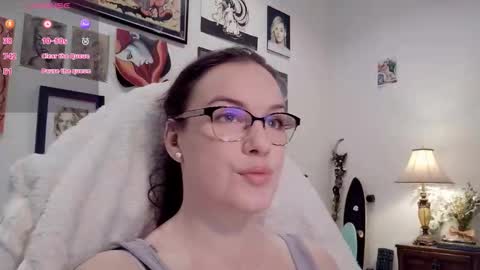 Snapshot of bunnynextdoor chatting on 03.25.26 bunnynextdoor online show from 03.25.26