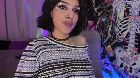   online show from 02.06.25