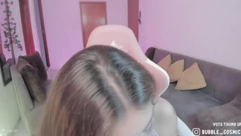 Snapshot of burbuja_cosmic chatting on 03.06.25 Im Val Welcome to my room My instagram Bubble cosmic online show from 03.06.25