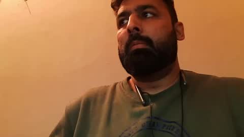 Snapshot of burlymonster chatting on 01.12.25 Hairy Arabian online show from 01.12.25