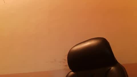 Snapshot of burlymonster chatting on 01.15.25 Hairy Arabian online show from 01.15.25