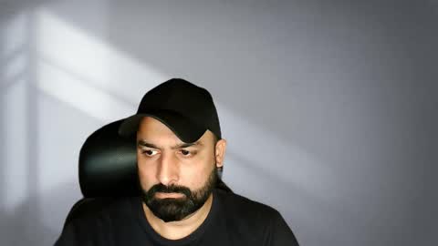 Snapshot of burlymonster chatting on 09.19.25 Hairy Arabian online show from 09.19.25