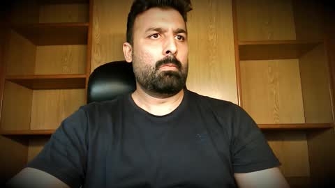 Snapshot of burlymonster chatting on 10.06.25 Hairy Arabian online show from 10.06.25