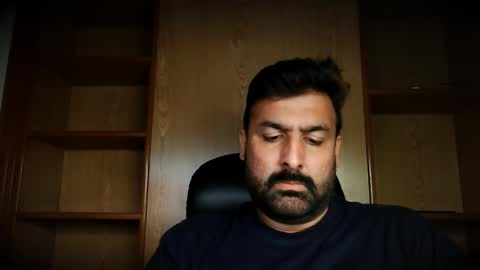 Snapshot of burlymonster chatting on 10.12.25 Hairy Arabian online show from 10.12.25