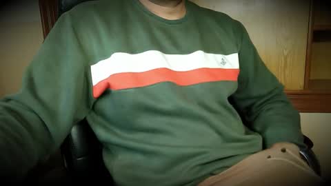 Snapshot of burlymonster chatting on 11.26.25 Hairy Arabian online show from 11.26.25