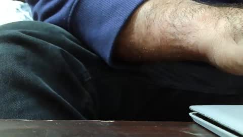 Snapshot of burlymonster chatting on 11.30.25 Hairy Arabian online show from 11.30.25