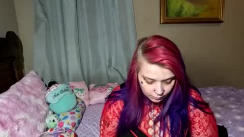 Snapshot of burnthemail chatting on 03.21.26 lilly online show from 03.21.26