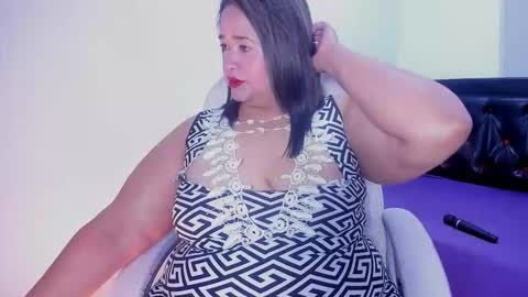 busty juicyy online show from 02.23.26