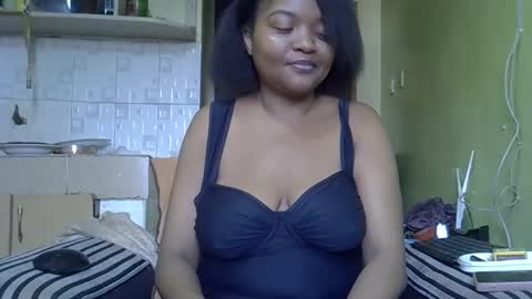 busty kenzi online show from 01.12.25