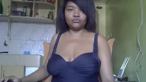 busty kenzi online show from 01.22.25