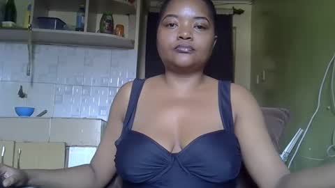 busty kenzi online show from 01.25.25