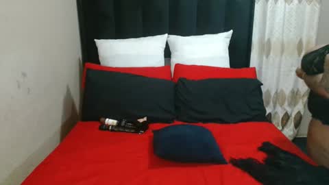 bustygoddessxx online show from 05.12.26