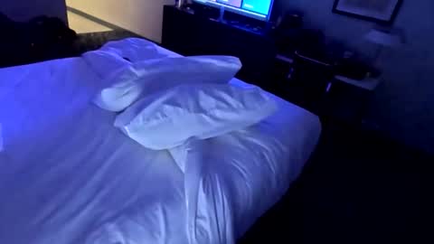 Snapshot of busy40somethingcpl chatting on 11.01.25 busy40somethingcpl online show from 11.01.25