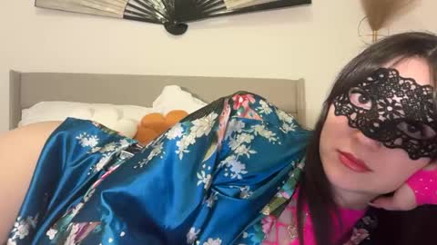 busy_bee69 online show from 02.13.26