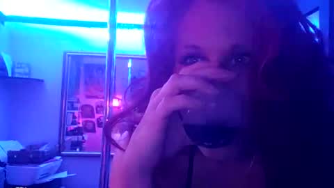 busybee83 online show from 02.03.25