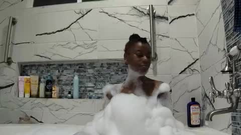 Goddess online show from 11.25.25