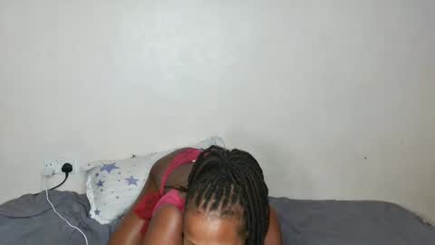 Snapshot of buttercup50 chatting on 11.23.25 buttercup50 online show from 11.23.25