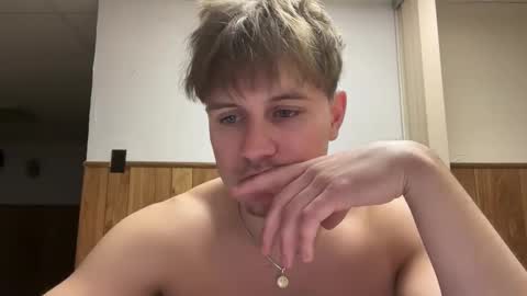 Snapshot of buzz5127 chatting on 01.14.26 buzz5127 online show from 01.14.26