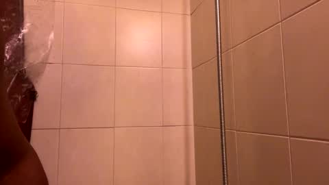 Snapshot of bwcluvx chatting on 12.04.24 bwcluvx online show from 12.04.24