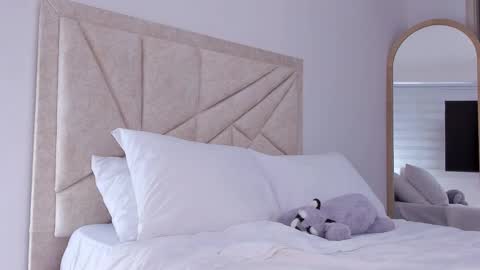 Snapshot of by_juliana chatting on 02.27.26 online show from 02.27.26