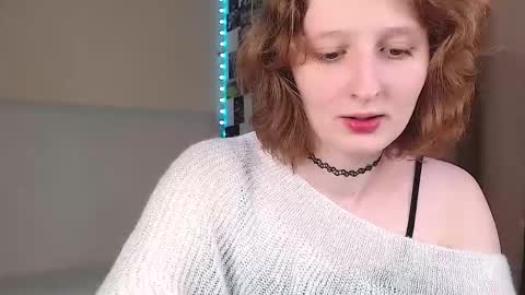 Snapshot of c0ralynx chatting on 09.17.25 C0ralynx online show from 09.17.25