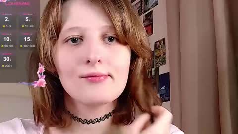 Snapshot of c0ralynx chatting on 10.07.25 C0ralynx online show from 10.07.25