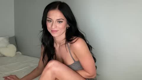 c1luxegirl online show from 09.10.25