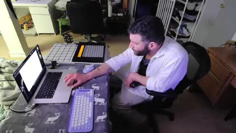c2cmee online show from 07.18.26