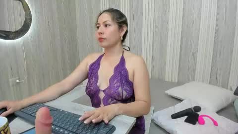 Camii Sweet  online show from 06.06.26