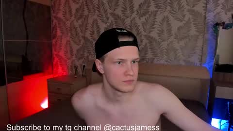 Snapshot of cactusjames_69 chatting on 10.09.25 James online show from 10.09.25