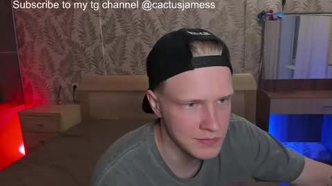 Snapshot of cactusjames_69 chatting on 11.28.25 James online show from 11.28.25