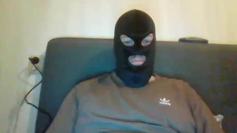 Snapshot of cagegag31 chatting on 12.20.25 cagegag31 online show from 12.20.25