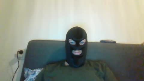 Snapshot of cagegag31 chatting on 12.21.25 cagegag31 online show from 12.21.25