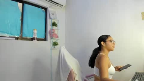 karina online show from 10.17.25